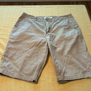 Men’s Reef shorts